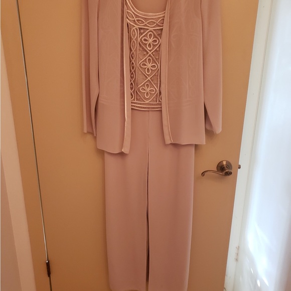 beautiful beige slack set - Picture 1 of 1